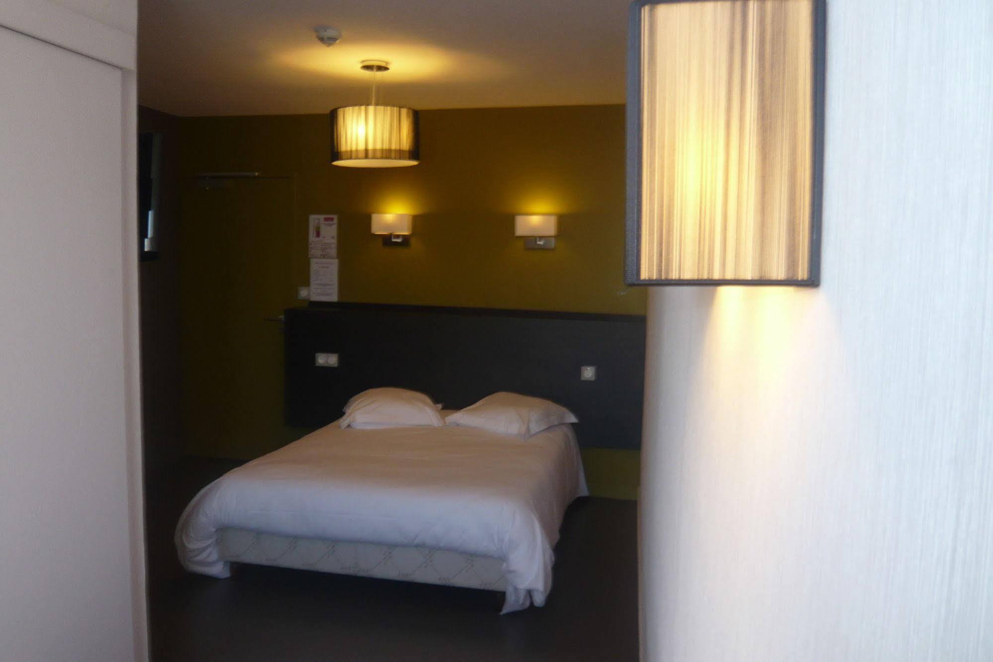Hotel Quai De Saone มากง ภายนอก รูปภาพ