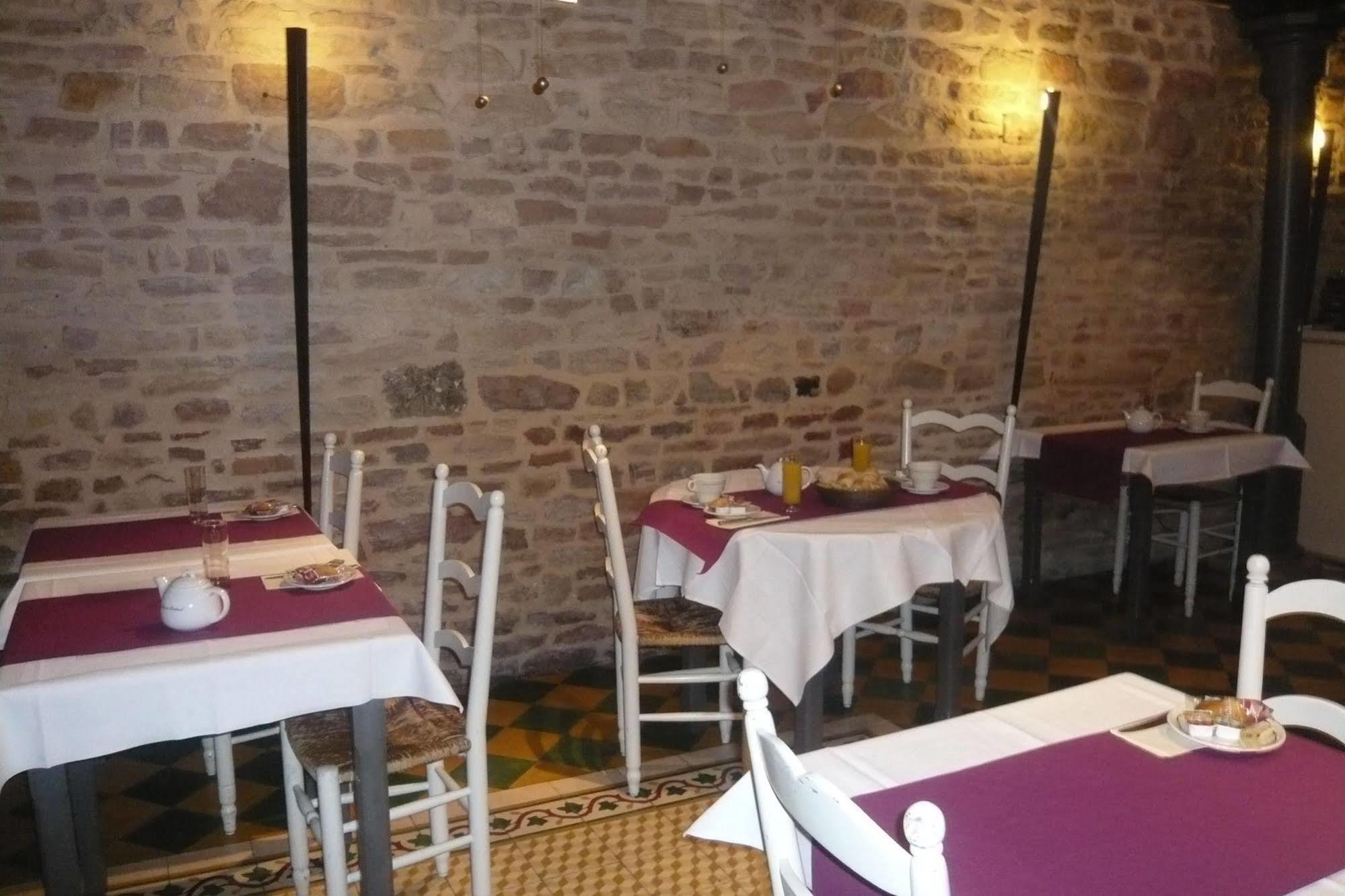 Hotel Quai De Saone มากง ภายนอก รูปภาพ